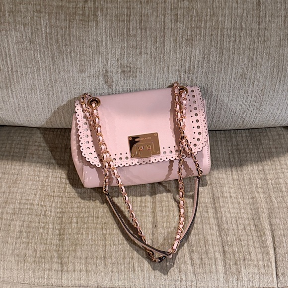 Michael Kors Blush Pink LacedScalloped Crossbody Bag 7 x 10 beautiful shape - Picture 3 of 10
